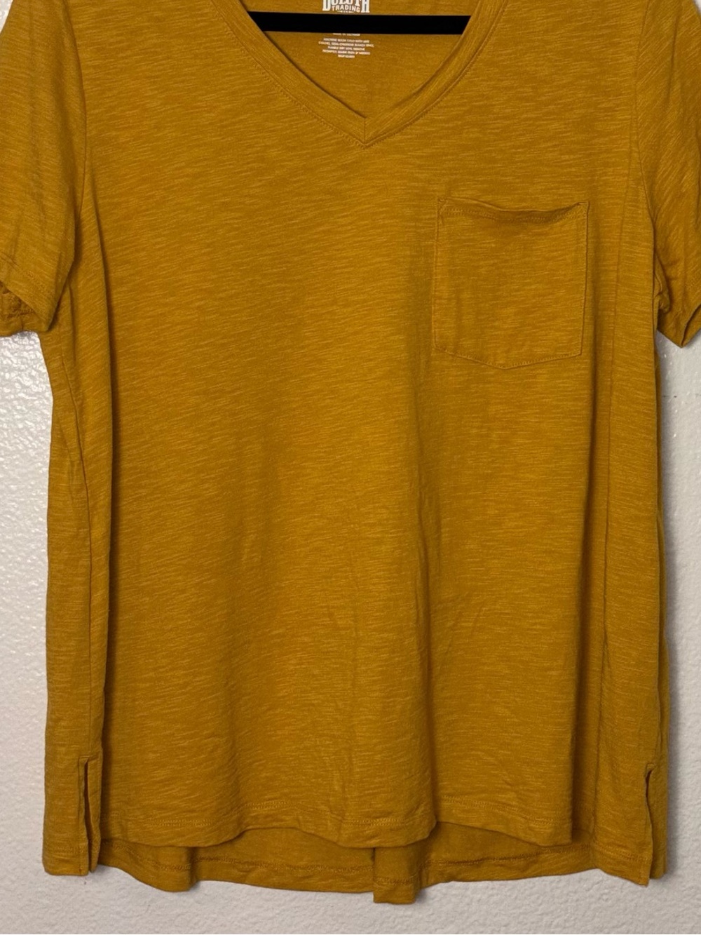 Duluth Trading Co. Mustard Yellow V-Neck Pocket Tee Shirt Woman's Size Large - Picture 8 of 13